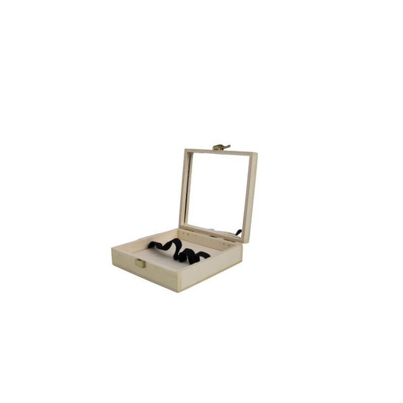 Small makeup box