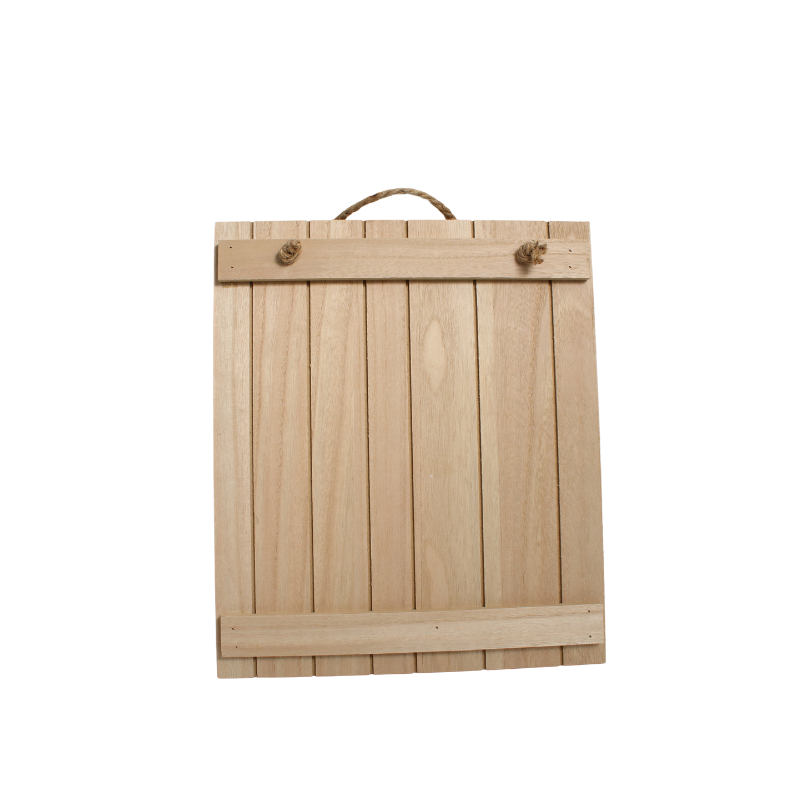 Decorative plate slatted with rope